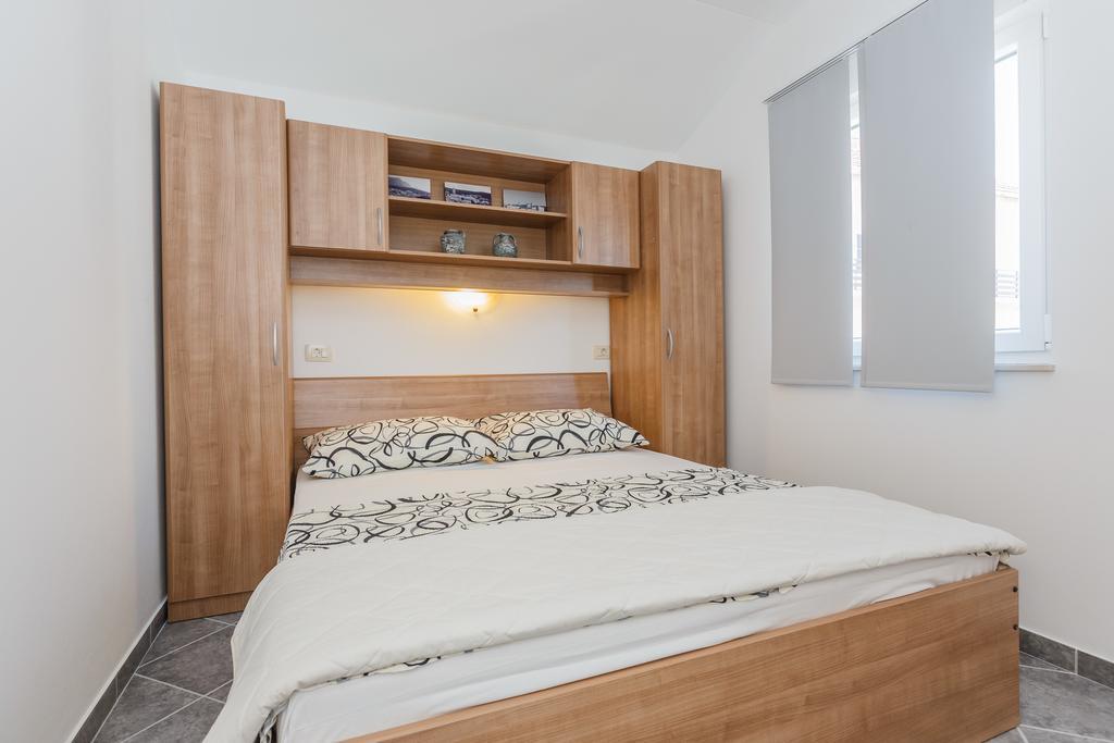 Apartments Viljac Τρογκίρ Δωμάτιο φωτογραφία